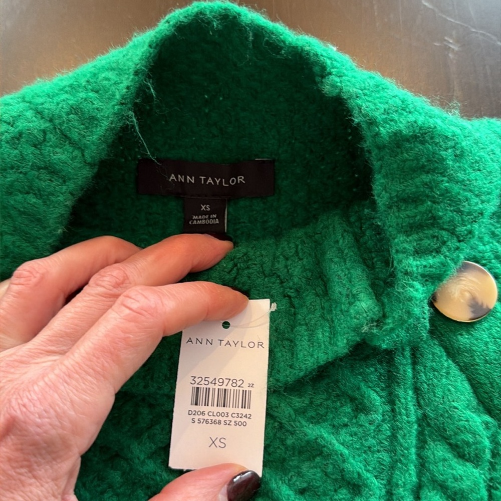 Ann Taylor Emerald Green Turtleneck Sweater - Picture 3 of 3